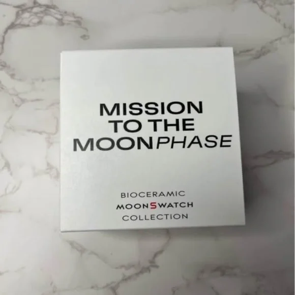 OMEGA x Swatch Mission to the Moonphase – Snoopy Edition (Full Set) - Picture 6 of 6